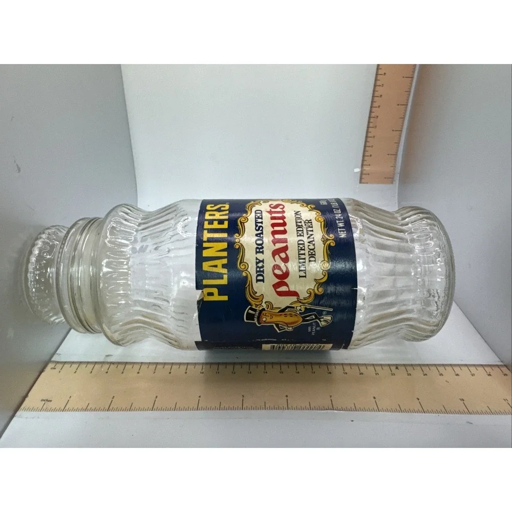 VTG PLANTERS PEANUTS LIMITED EDITION DECANTER 1979 WITH LID AND LABEL